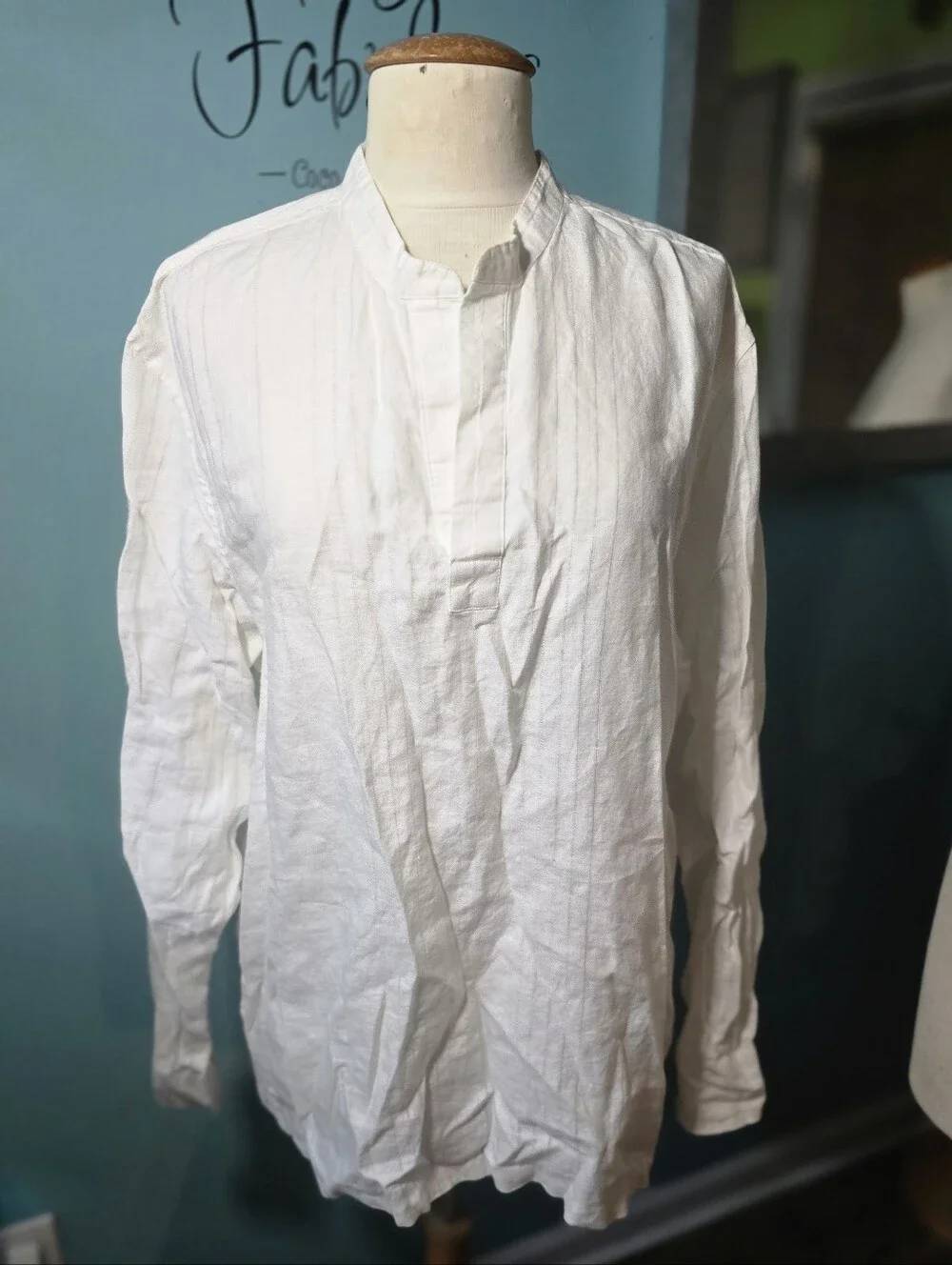Banana Republic White Men's (UNISEX) Mandarin Collar Button-Down Shirt